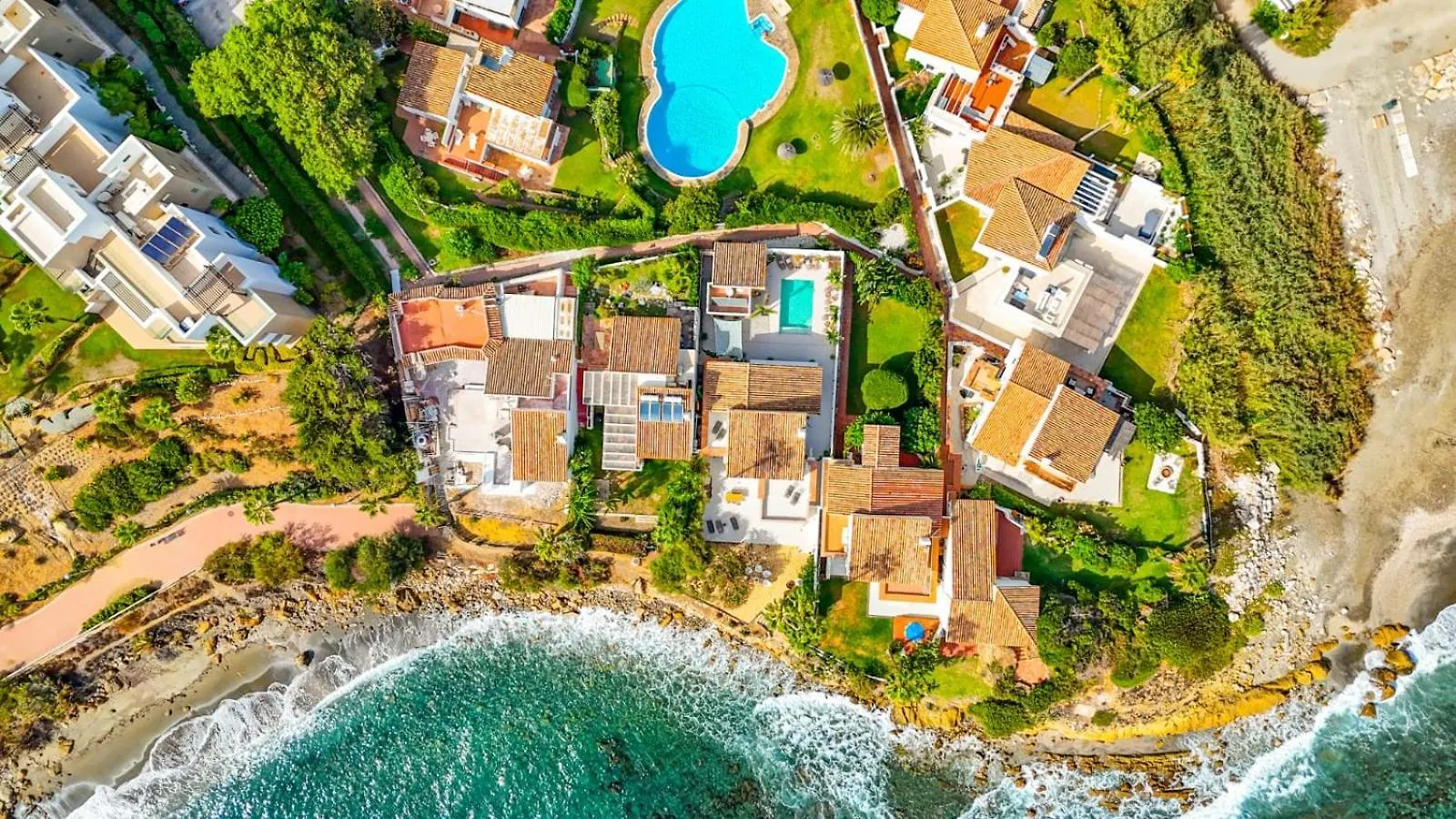 Beachfront Villa Estepona