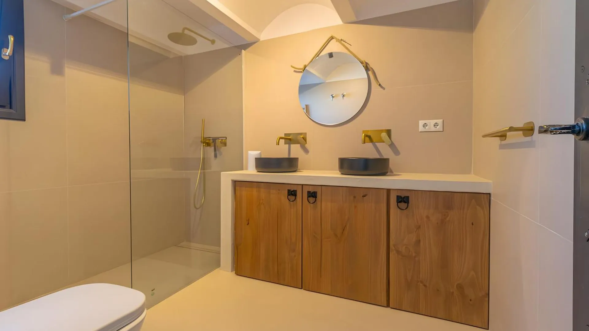 אסטפונה Beachfront Villa 0*,  ספרד
